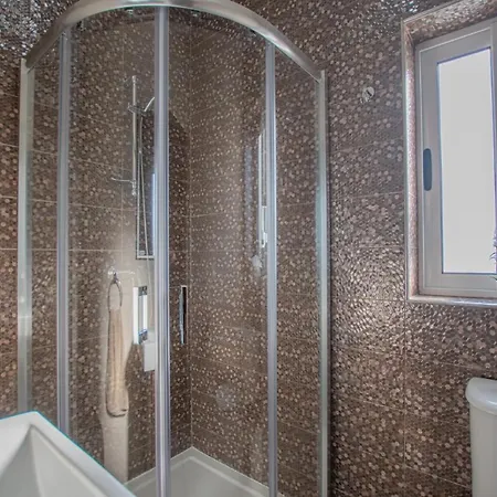 Kernice Penthouse With Sea And Country Views Of *