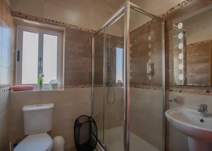 Kernice Penthouse With Sea And Country Views Of Apartament Xghajra