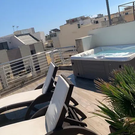 Kernice Penthouse With Sea And Country Views Of Appartement