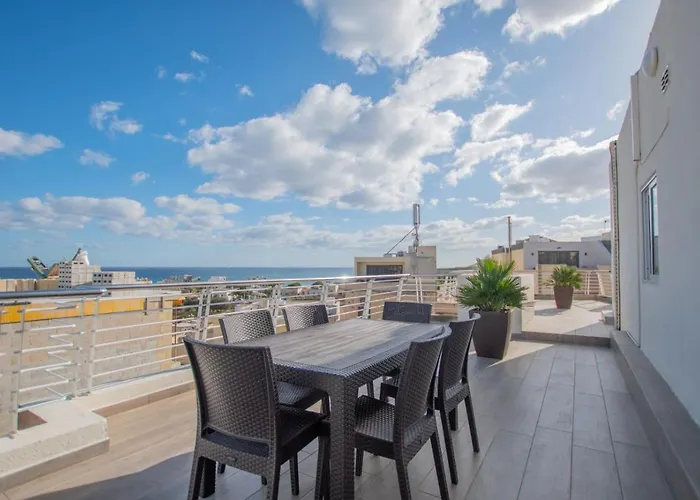 Διαμέρισμα Kernice Penthouse With Sea And Country Views Of